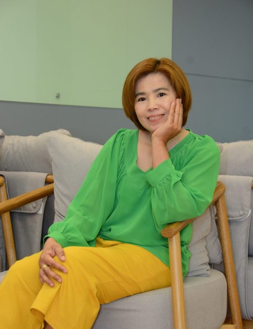 นางสาวยุพิน บาลรัมย์